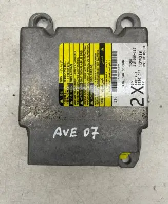 Toyota Avensis T250 Airbag control unit/module 8917005220 20TSS6ST2 0779002T68