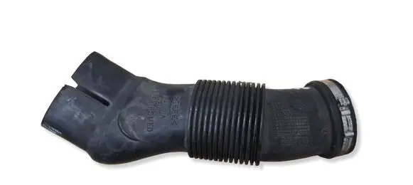 Alfa Romeo Mito Oil fill pipe 51877463