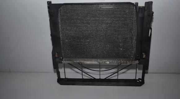 A/C cooling radiator (condenser)