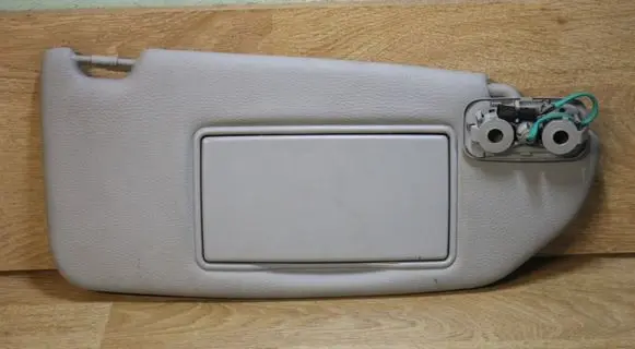Volvo V70 Sun visor
