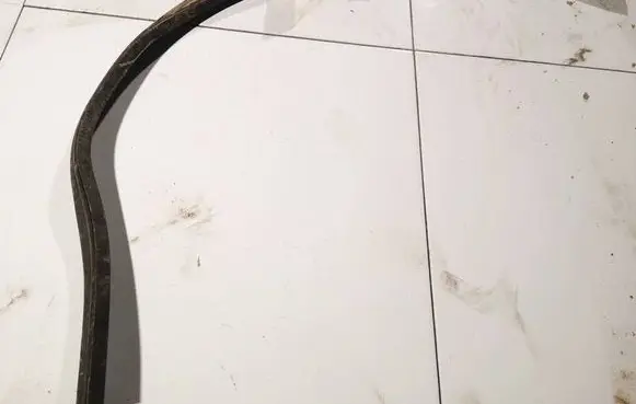 Audi Q3 8U Rubber seal front coupe door 