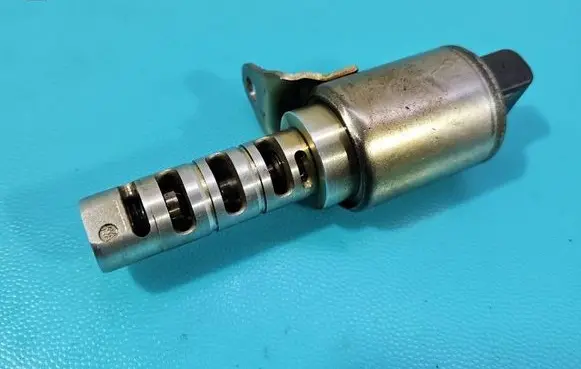 Ford Mondeo MK IV Camshaft position sensor 6M8G6M280AA IMPRK1592879