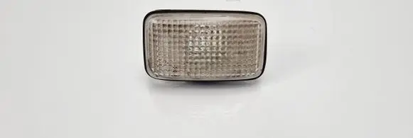 Nissan King Cab, Navara Front fender indicator light