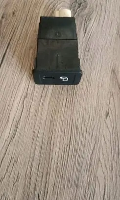 Mercedes-Benz B W247 USB socket connector A2478209000