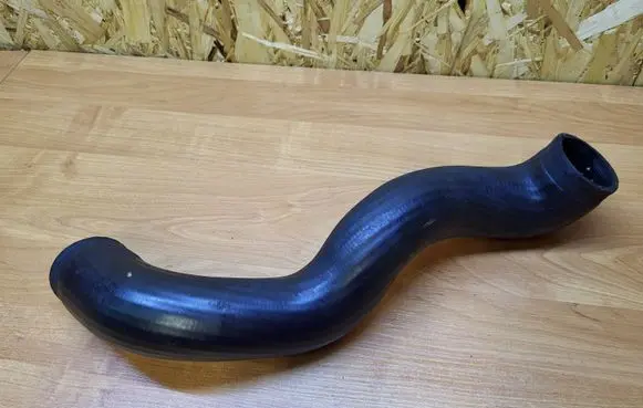 Volvo XC90 Intercooler hose/pipe 30645937
