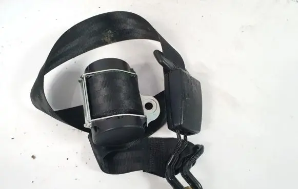 Skoda Octavia Mk2 (1Z) Middle seatbelt (rear) 1z0857495