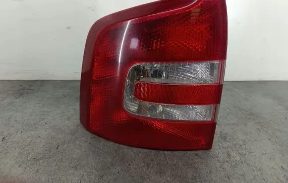 Skoda Octavia Mk2 (1Z) Rear/tail lights 1Z9945095