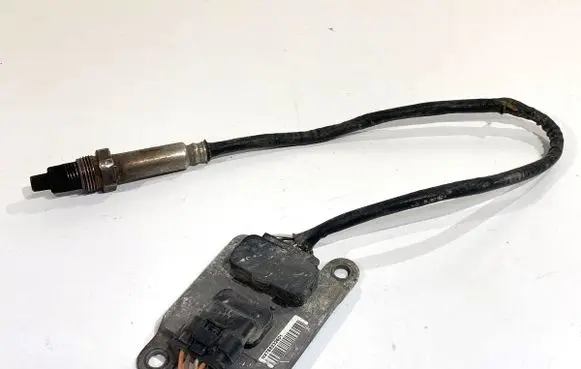BMW 1 E81 E87 Lambda probe sensor 7569968