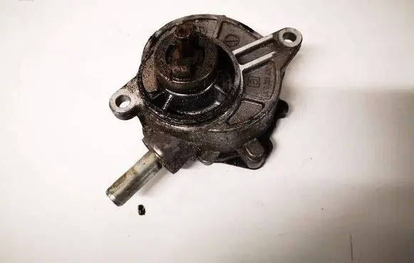 Mercedes-Benz Vito Viano W639 Vacuum pump A6462300165 LA1231052