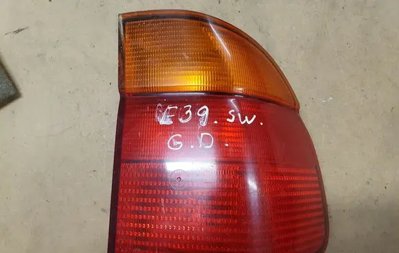 BMW 5 E39 Rear/tail lights 8371324 P21W