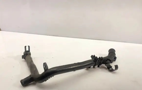 Volkswagen PASSAT B7 Engine coolant pipe/hose 03L121065AJ