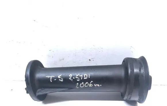 Volkswagen Transporter - Caravelle T5 Oil fill pipe 070115303K