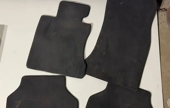 Volkswagen Tiguan Floor mat clip fixing clamp 10648011