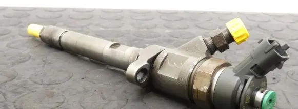 Ford Focus Fuel injector 0445110353 9M5Q-9F593-AA