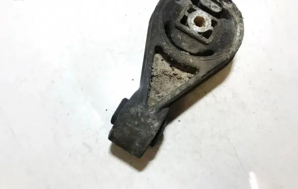 Ford Focus Engine mount bracket