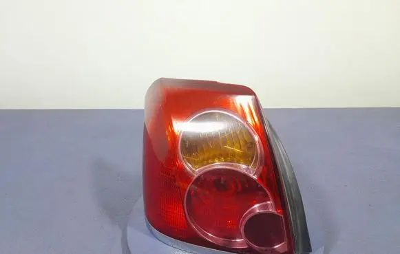 Toyota Avensis Verso Rear/tail lights 