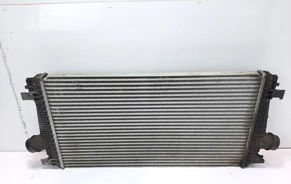 Opel Zafira C Intercooler radiator 13267647