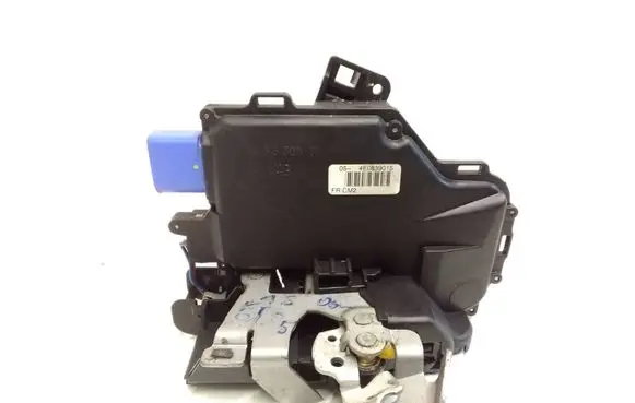 Audi A8 S8 D3 4E Rear door lock 4E0839015