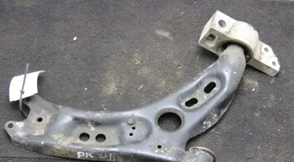Volkswagen PASSAT CC Front lower control arm/wishbone