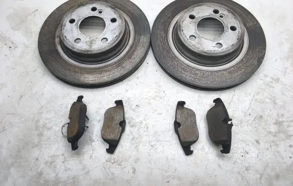 Mercedes-Benz E A207 Rear brake disc