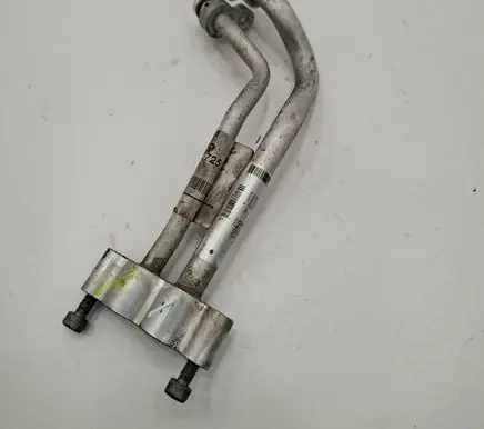 Air conditioning (A/C) pipe/hose