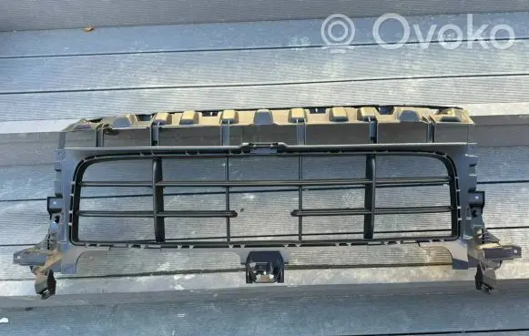 Porsche Cayenne (9Y0 9Y3) Front bumper upper radiator grill 9Y0807683T 9Y0807683AA