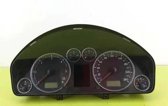 Volkswagen Sharan Speedometer (instrument cluster) 7M3920840N