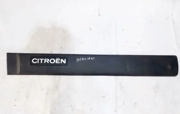 Front door trim (molding)