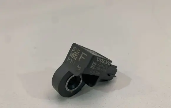 Volvo XC60 Airbag deployment crash/impact sensor 31451531