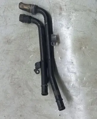 Volkswagen Touareg II Engine coolant pipe/hose 7P0121070AC
