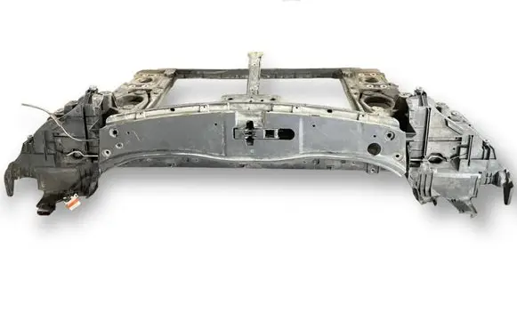 Volkswagen Touareg I Radiator support slam panel bracket 