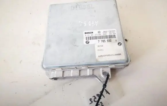 BMW 5 E39 Engine control unit/module 7785932 0281001373