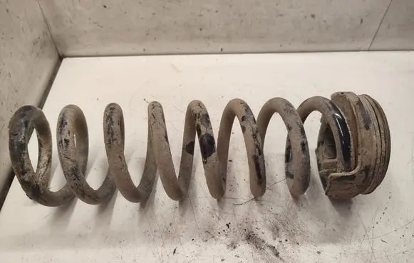 Mercedes-Benz E W211 Rear coil spring