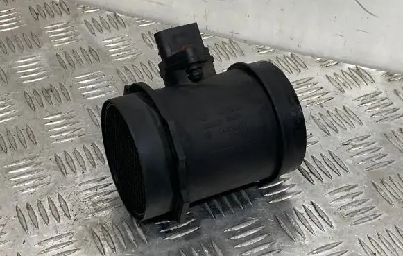 BMW 7 E65 E66 Mass air flow meter 7501554 0280218077
