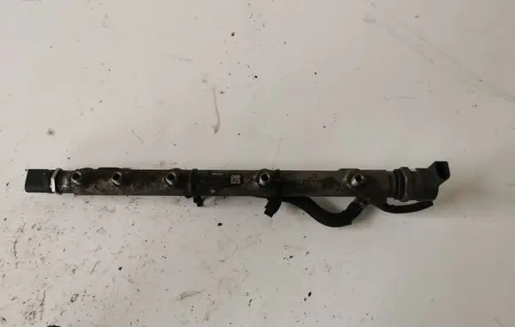 Mercedes-Benz C W203 Fuel main line pipe A6460701095