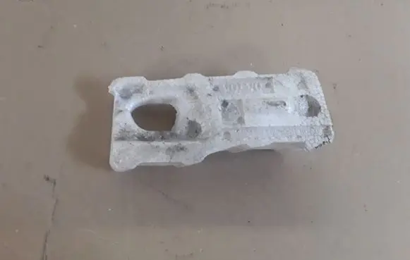 Volvo V40 Front bumper foam support bar 31383061
