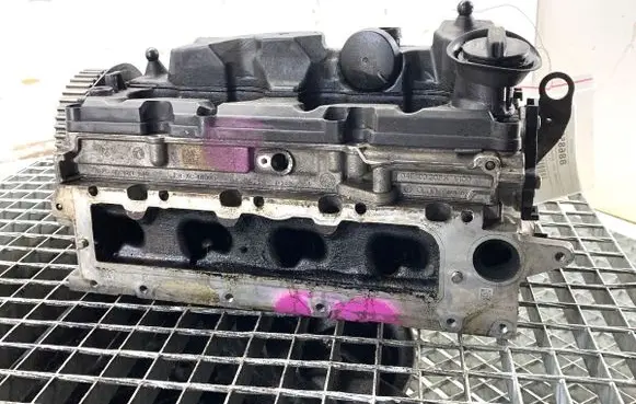 Skoda Octavia Mk3 (5E) Engine head 04L103308K