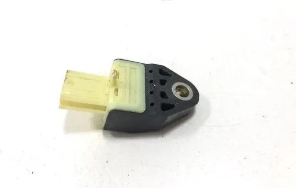 Toyota RAV 4 (XA30) Airbag deployment crash/impact sensor 8983142010 702613744