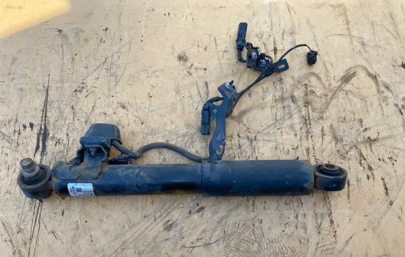 Lexus RX 450H Rear shock absorber/damper 4854048392 160513B A3060106B