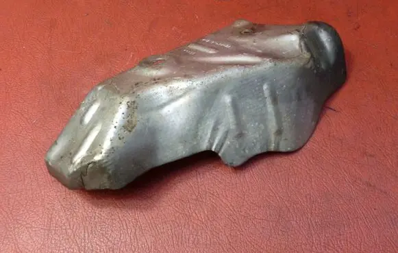 Land Rover Discovery 3 - LR3 Heat shield in engine bay 4H2Q9N454CA