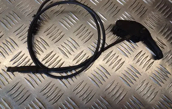 Renault Scenic II - Grand scenic II Engine bonnet (hood) release handle