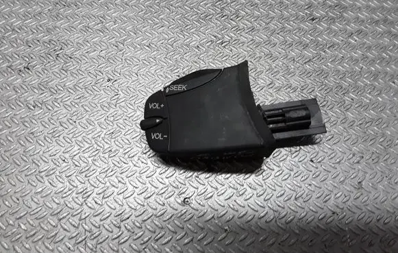 Ford Focus Sound control switch 98AB14K147AC