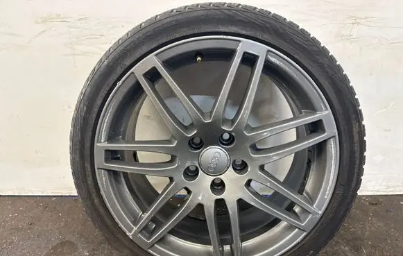 Audi A3 S3 8V R18 alloy rim 8E0601025BA