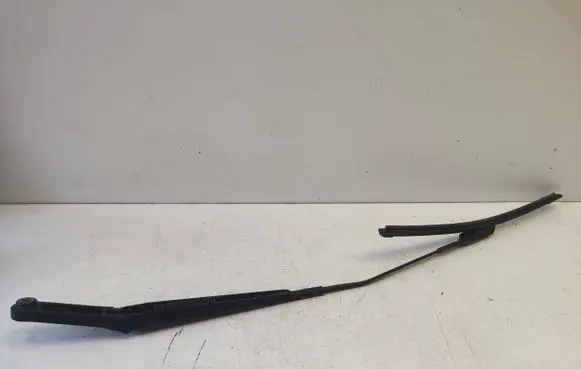 Audi A1 Front wiper blade arm 8X1955408