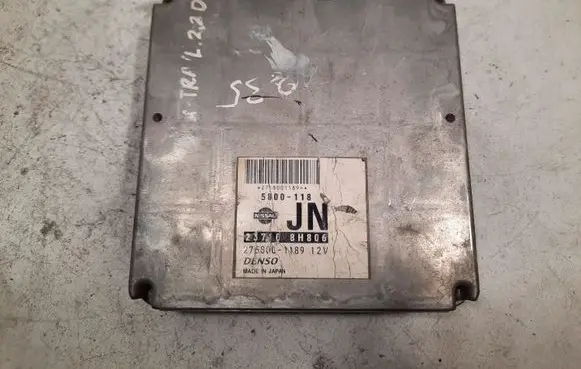Nissan X-Trail T30 Engine control unit/module 2758001189 237108H806 5800118