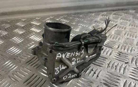 Toyota Avensis T220 Throttle valve