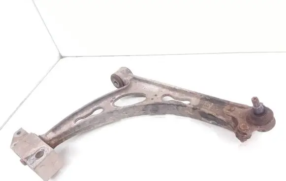 Seat Altea Front lower control arm/wishbone 1K0407153G