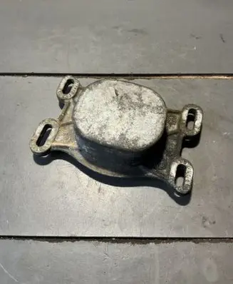 Audi A6 S6 C6 4F Engine mounting bracket 4B0199335L