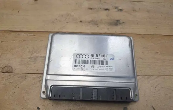 Audi A6 S6 C5 4B Engine control unit/module 4B0907401F