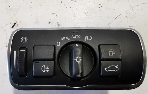 Volvo V60 Light switch 30739448